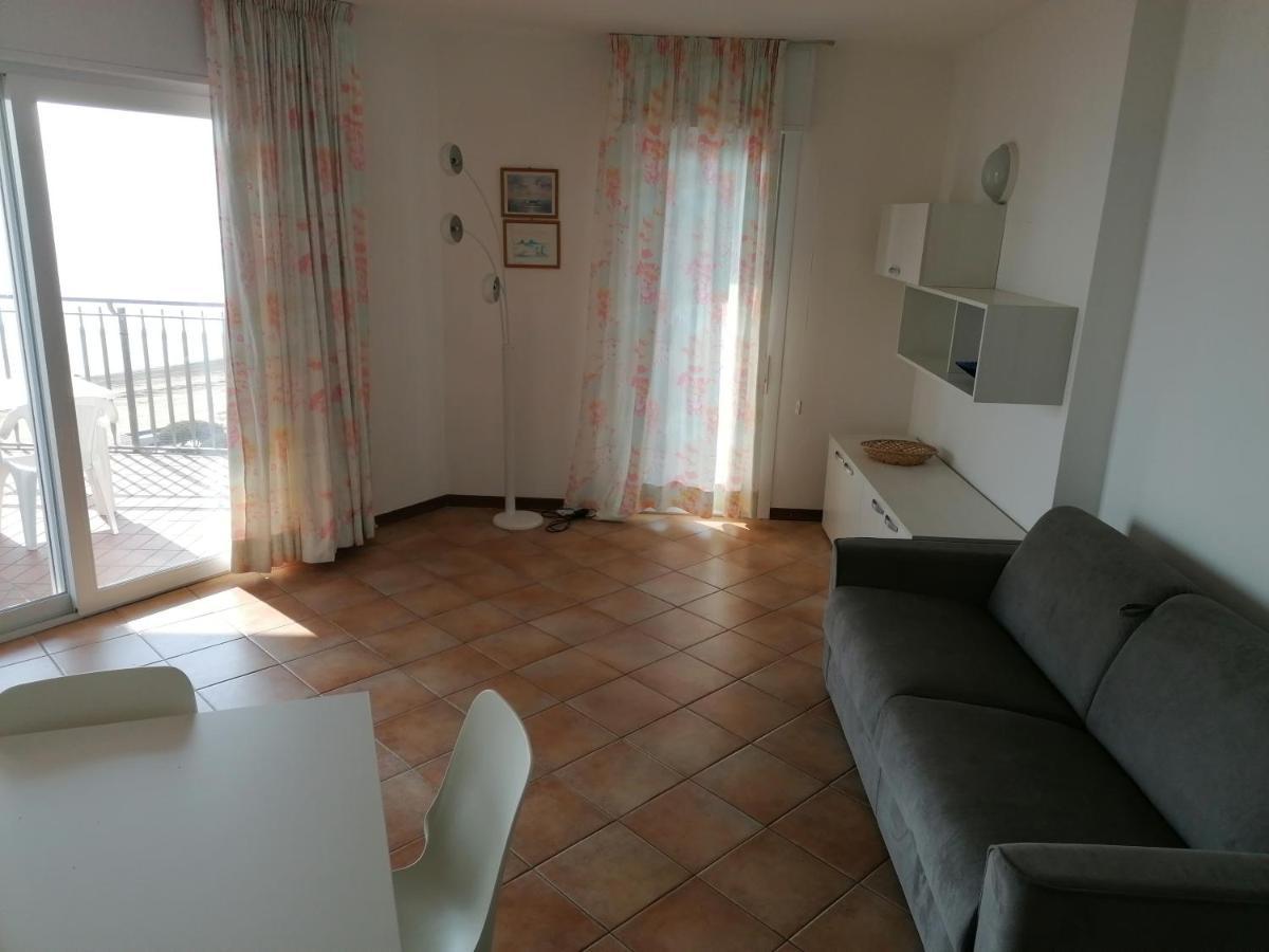 Condominio Aquilone Lignano Sabbiadoro Exterior photo