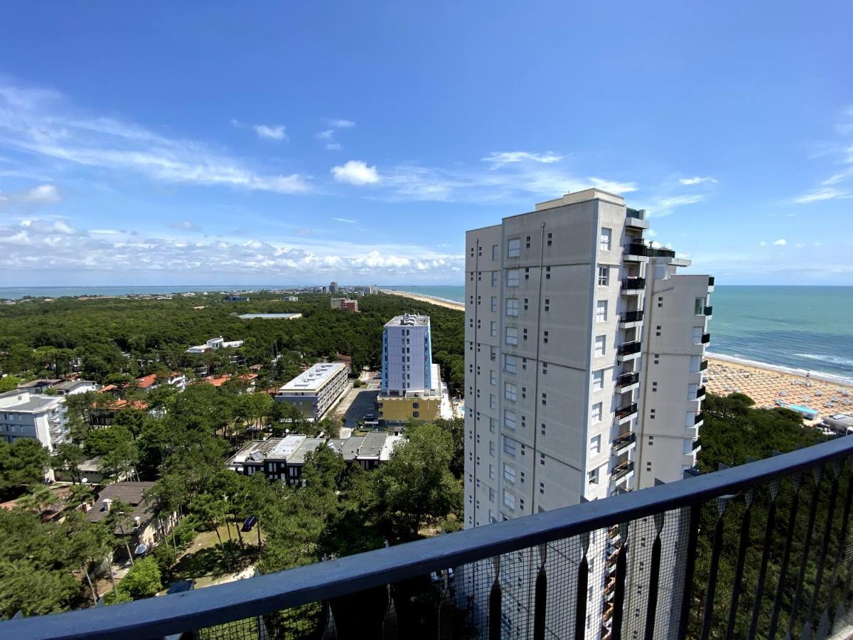 Condominio Aquilone Lignano Sabbiadoro Exterior photo