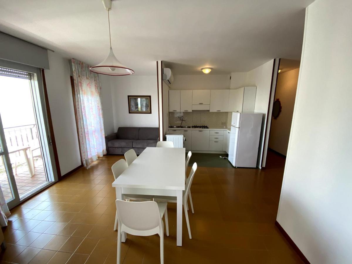 Condominio Aquilone Lignano Sabbiadoro Exterior photo
