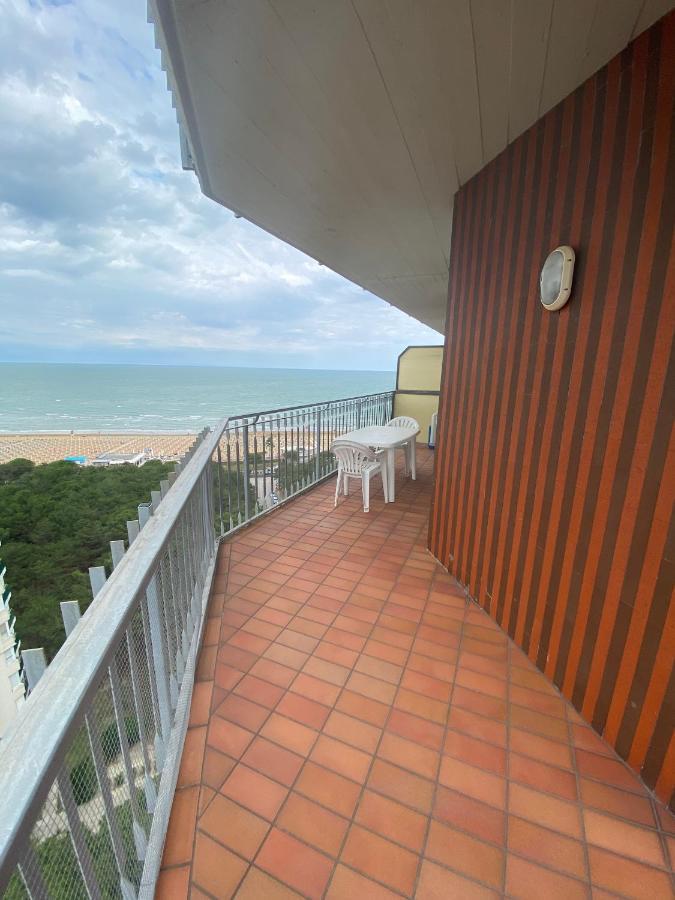 Condominio Aquilone Lignano Sabbiadoro Exterior photo