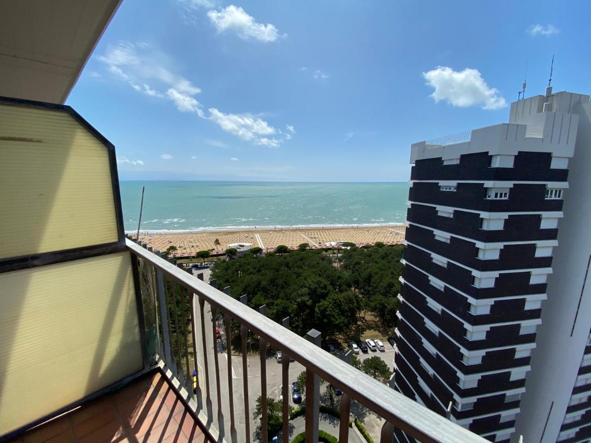 Condominio Aquilone Lignano Sabbiadoro Exterior photo